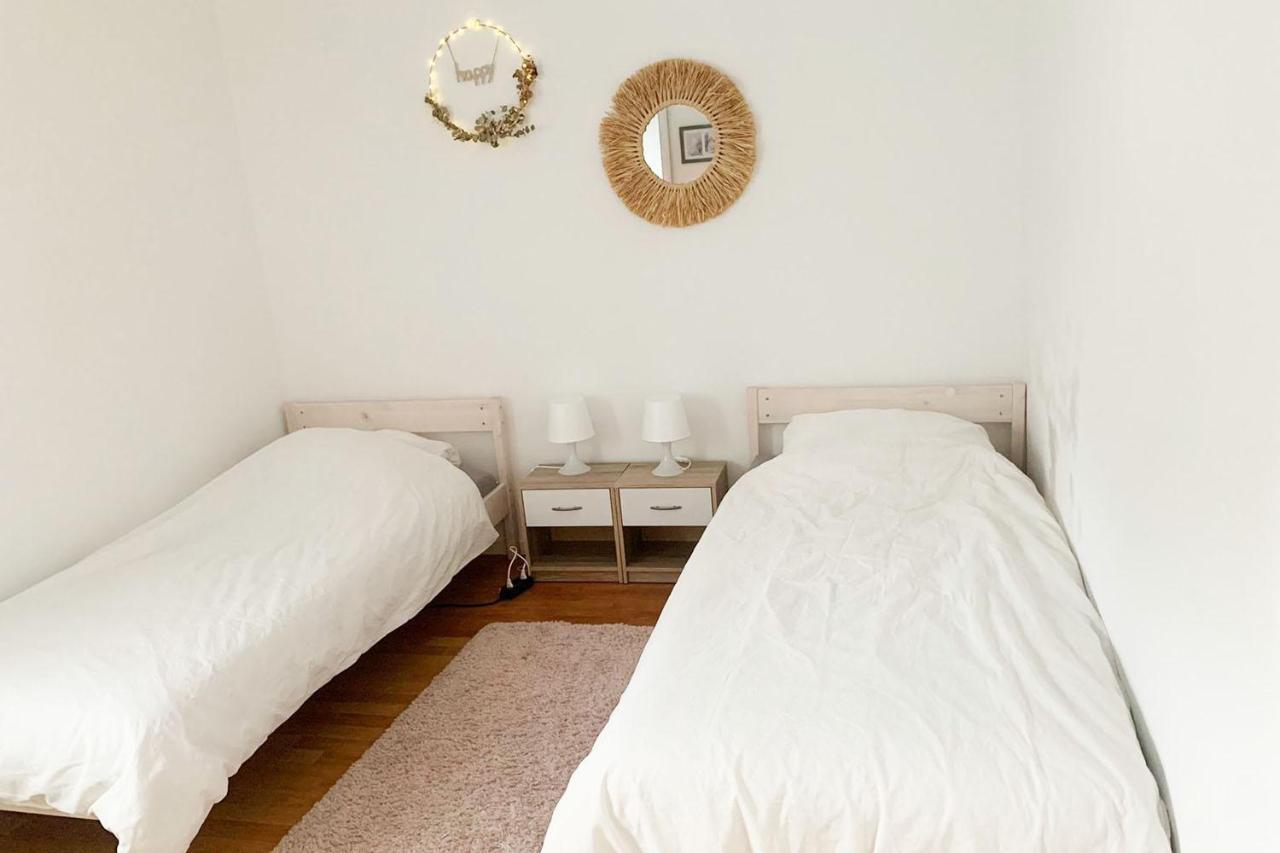 3 Bedroom Apartment In Leverkusen Exterior photo