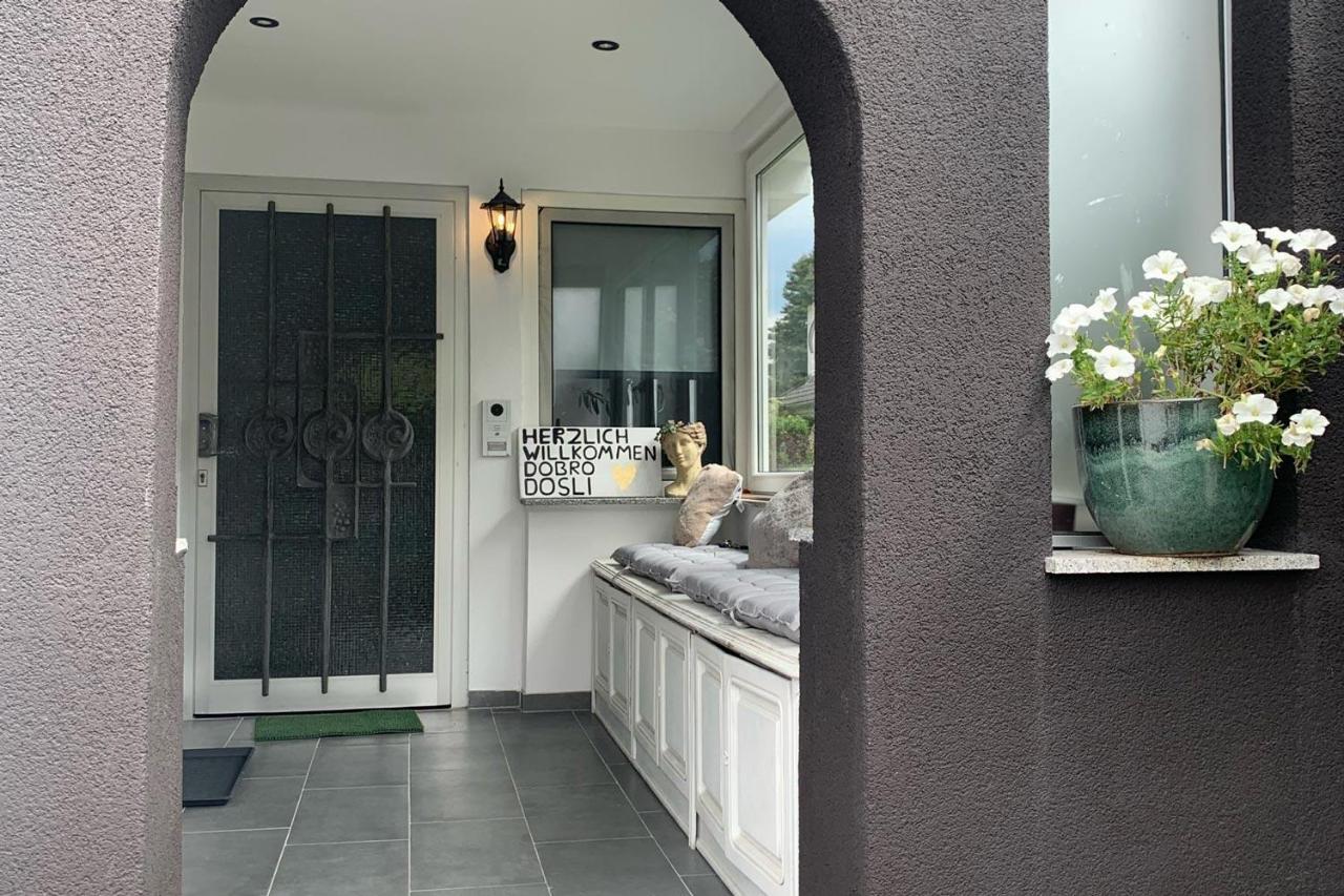 3 Bedroom Apartment In Leverkusen Exterior photo